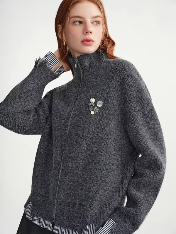 DUSHU Gray Knitted Striped Patchwork Cardigan Women 2025 Winter Casual Slimming Sweater Do-old Design Classic Ins Temperament